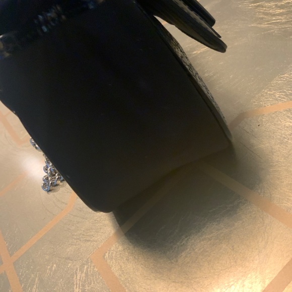 Brighton Purse “My Flat In London” 9”x6”x4.25” Adjustable Chain Strap - Picture 12 of 14